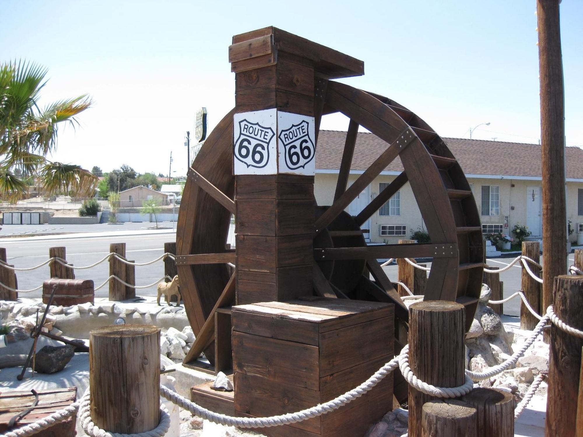 Route 66 Motel Barstow Dış mekan fotoğraf